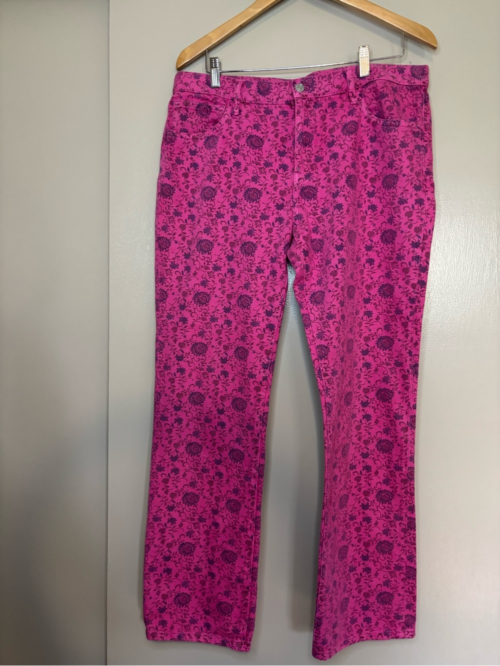 Mango Pink Floral Straight Leg Jeans, size 10